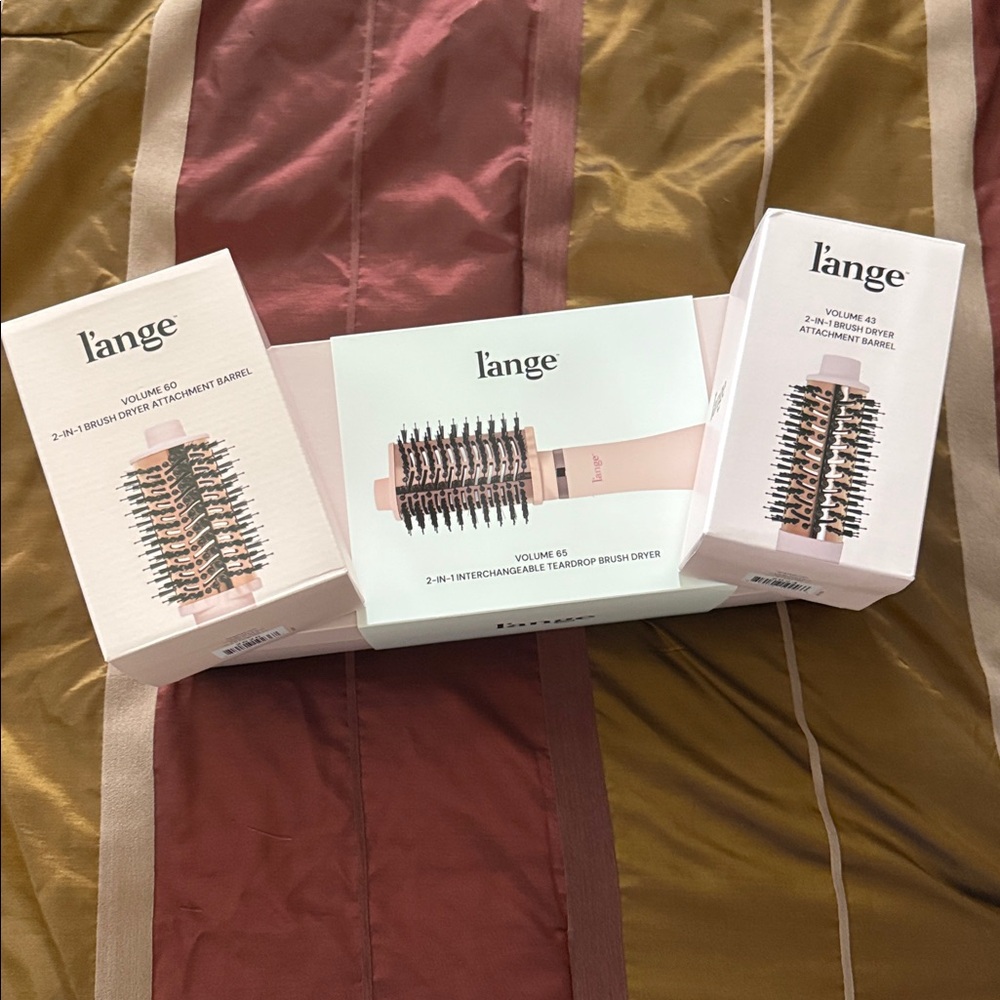 Multi-Volume Series 2-in-1 Interchangeable Brush Dryer - Picture 3 of 11